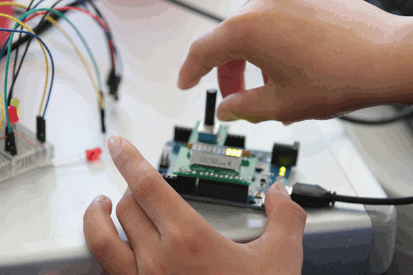 Projeto usando Arduino robótica educacional 